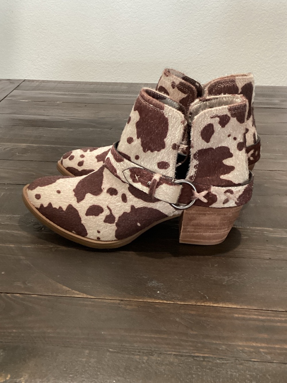 Very G Cow Print Ankle Booties in Brown & White - Picture 4 of 6